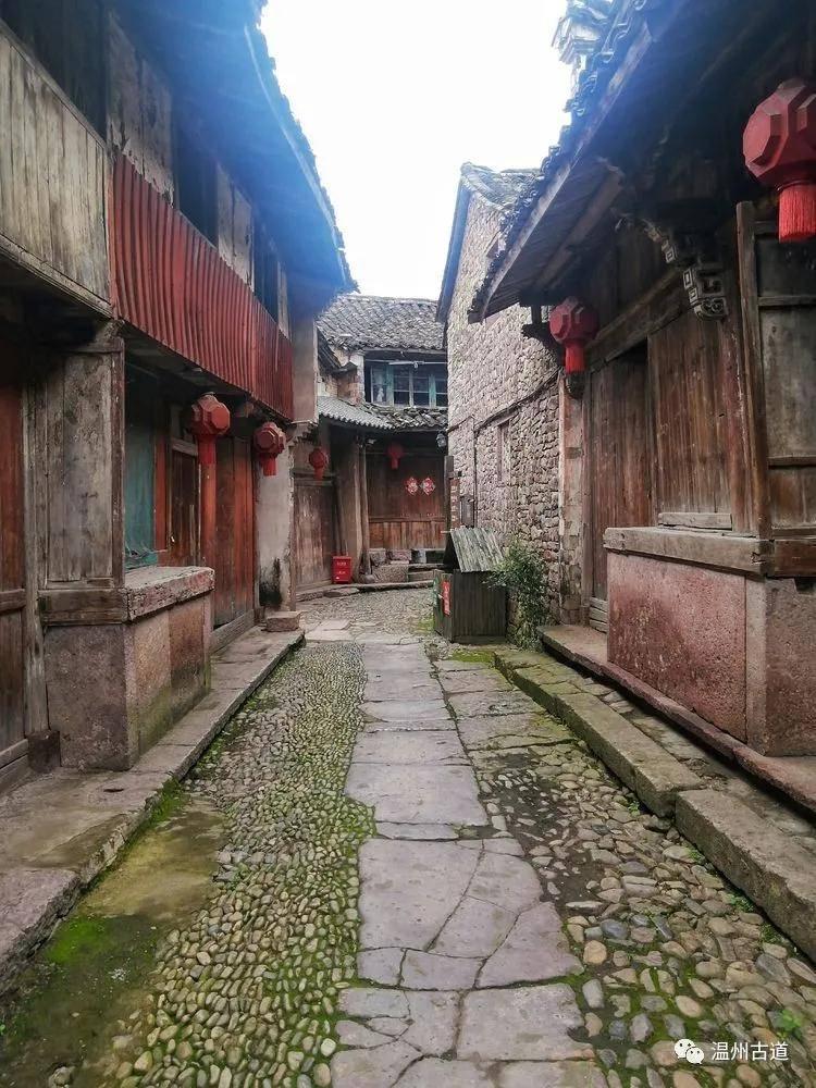如何查询老婆和谁在抖音聊天？游戏画面